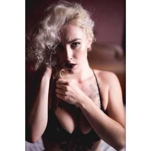 Meet your Posher, Cady